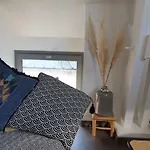 De La Laiterie Avec Petit Jardin. Apartmán